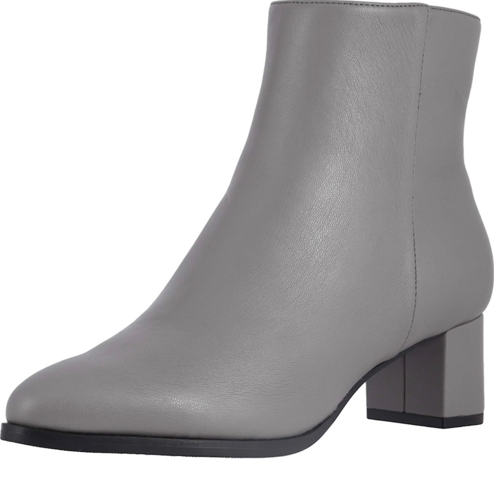 Trotters Women's Kim Ankle Boot Sz 9 M